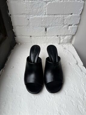 Alexander McQueen Black Leather Open-Toe Mule Sandals